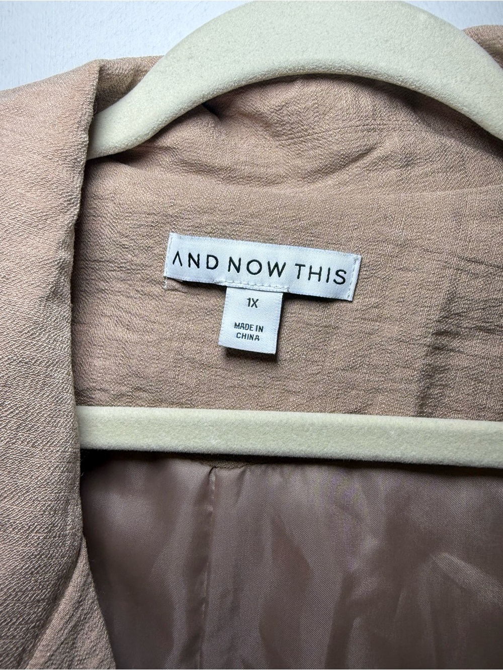 AND NOW THIS Women's Beige Tan Lined Button Blazer Jacket, Relaxed Fit, Size 1X - Picture 3 of 6